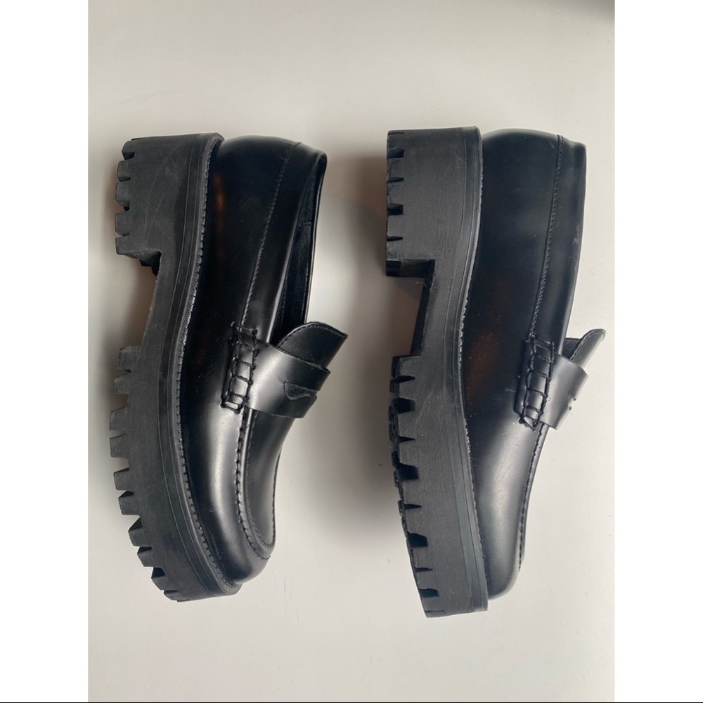 Sz 6 Steve Madden lug sole loafers BRAND NEW